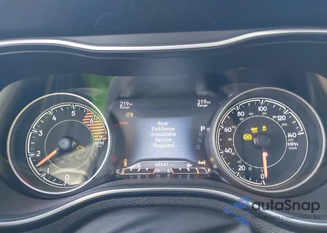 2019 Jeep Cherokee Limited 4X4 z USA, uszkodzony, nr VIN 1C4PJMDN8KD150717